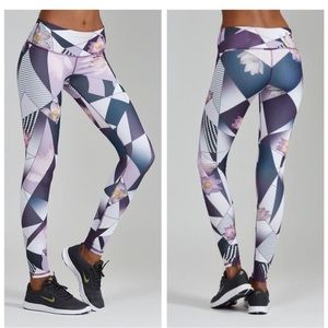 Nokia Yoga Leggings. NWOT